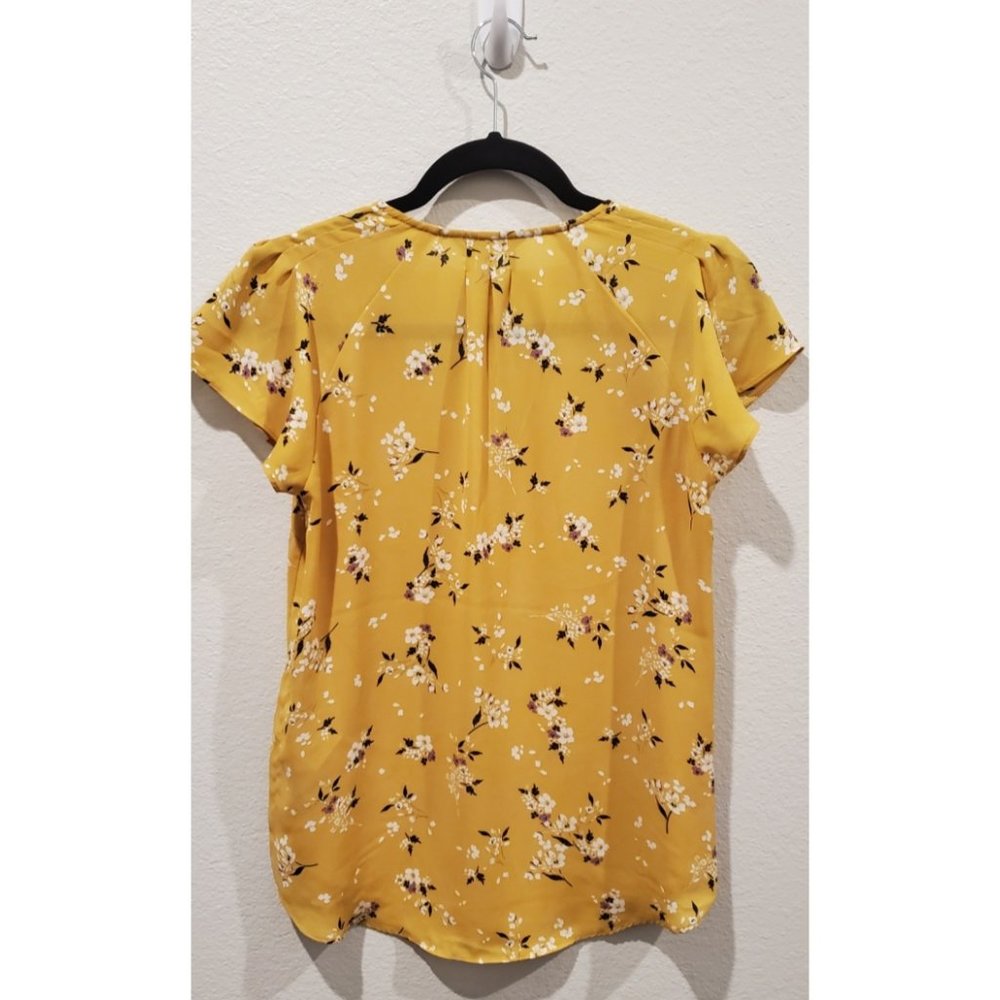 H&M Yellow Floral Flutter Sleeved Top - Picture 4 of 4